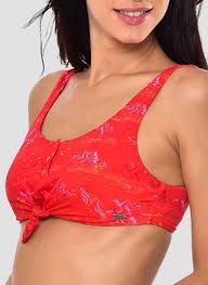 Nos créatrices ayant pour soucis la protection, le confort et le design de la brassière de bain, par ses dimensions hautes à la poitrine et hautes sous le bras, vous couvre les. Printed Bra Style Bikini Top Rouge Mikala Banana Moon Women Place Des Tendances