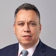 Howard Tinney's Instagram, Twitter & Facebook