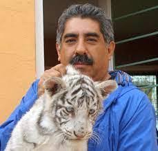 Las cosas, el hiperconsumo • Arturo Mora Alva