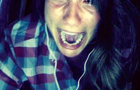 Review: UNKNOWN USER (2015)