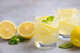 Oya ini beberapa kelebihan mengkonsumi lemon di pagi hari, sebagian emang beneran udah terbukti untuk tubuh saya. 10 Manfaat Minum Air Lemon Di Pagi Hari Saat Perut Kosong Bukareview