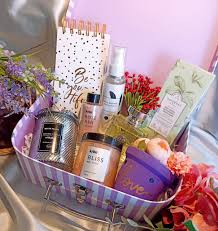At a shower i recently attended, the bride received a cute gift basket with three fancy bottles of wine. Head To Teal Lush In Mumbai For Some Amazing Wedding Gift Hampers Weddingguide