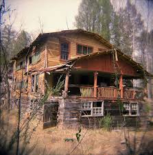 Don T Look In The Cellar Abandoned Places Old Abandoned Houses Abandoned Houses