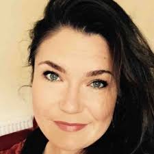 Last week, I graduated from University of Warwick with a MBA.🎓 Whilst my  time studying for my MBA completed in January this year, it was great to be  back, see my cohort,