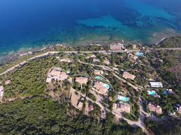 Exclusivité somptueuse propriété de prestige sur 2 niveaux vue mer, accès direct à la. Location Maison Region De Porto Vecchio Wohnung In Tarco En Corse Du Sud 2a Corse Du Sud