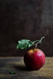 This Photo Uses The Rule Of Thirds For The Apple I Appreciate The Contrast Between The Colors In The Apple And Fruit Photography Food Photography Props Fruit