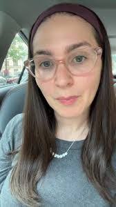 Amanda Schunk's Instagram, Twitter & Facebook