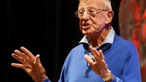 Lou Holtz gives prep coaches plenty to ponder