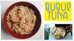 Cuko dibuat dari air yang dididihkan, kemudian ditambah gula merah, ebi (udang kering), cabai rawit tumbuk, bawang putih, dan garam. Resep Bubur Tuna Tuna Porridge Recipe Bosan Sama Bubur Ayam Cobain Ini Deh Dijamin Nagih Youtube