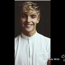 Hart Denton has my heart😂💘