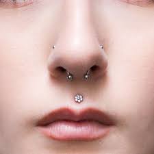 Internally Threaded Titanium Gemmed Flower End Clear Cz Earings Piercings Nose Piercing Jewelry Cute Nose Piercings