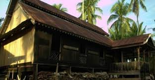 Seperti adanya jumlah tiang penyanggah rumah yang melambangkan mata angina, segi enam simbol dari rukun iman dalam islam. Rumah Adat Riau Ciri Khas Dan Keunikannya Gambar Lengkap