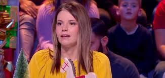Se demandant si la production ne lui facilitait pas le travail pour mais les conditions sanitaires ne permettent malheureusement pas encore de pouvoir faire participer le public aux 12 coups de midi. 12 Coups De Midi Le Discours Poignant De Cette Candidate Condamnee Par Le Cancer Video