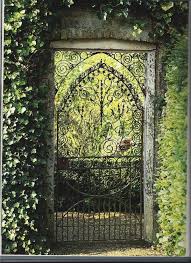 41 Answers Where To Stay In London Cozy And Cheap In 2020 Garden Gates And Fencing Iron Garden Gates Garden Entrance