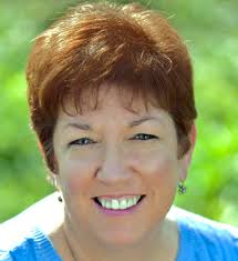 Lisa Lyons, Budala Communications