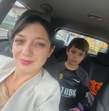 Buna seara. Intentionam sa ne cumparam o casa in Domnesti, dar am niste  intrebari importante si speram sa ma puteti ajuta. Noi avem doi copii: o  fetita de 5 ani si un