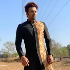 See more ideas about pearls, tv actors, handsome. Naagin 3 Actor Pearl V Puri Introduces His Baby Boy Newton See Pics Pinkvilla