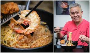 Chef Kang Is Very Busy Besides Managing His One Michelin Star Private Kitchen He Also Has To Take Care Of Chef Kang Noodle Ho Noodle House Food Writing Prawn