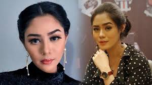 Ade irawan dan ria irawan hanya berbeda 11 hari saja. 10 Artis Yang Meninggal Di Tahun 2019 Saphira Indah Hamil 6 Bulan Cecep Reza Sakit Jantung Tribunnews Com Mobile