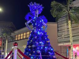 Maybe you would like to learn more about one of these? Massive Mannequins Tower Over Rodeo Drive For The Holidays Beverly Hills Ca Patch