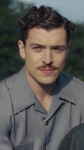 Rosie Masters's Instagram, Twitter & Facebook