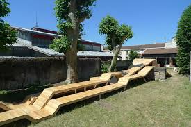 Mobilier Urbain En Bois Le Bruit Du Frigo A Bordeaux Olivier Bedu Amenagement Urbain Design D Espace Public Meubles Urbains