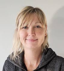 Kelly Storie's Instagram, Twitter & Facebook