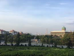 Selamat datang ke perbadanan putrajaya. Taman Putra Perdana Sentier Pedestre Putrajaya Malaisie Pacer