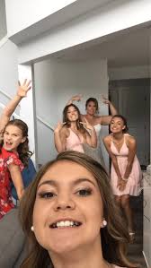 Jillian Sutherland (@JillianBussiere)