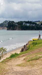 New zealand and australia issued tsunami warnings after a 7.7 magnitude earthquake struck the pacific ocean on wednesday. Pckrhfreujxbtm