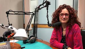 Tagesschau24 (eigene schreibweise tagesschau24, bis 2012 einsextra) ist ein deutscher digitaler fernsehsender der ard, der im rahmen des bouquets ard digital ausgestrahlt wird. Grune Suchen Aufwind Mit Neuem Kommunikationsstil Politik Und Institutionen Tgr Tagesschau