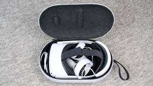 In de case blijft de bril veilig tegen vallen, stoten en waterspatten. Oculus Quest 2 Carrying Case Review Solid Stylish Build