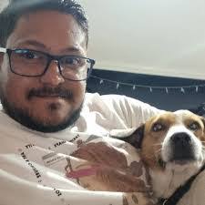 Enrique Bencomo's Instagram, Twitter & Facebook