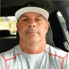 Ginger Roush's Instagram, Twitter & Facebook