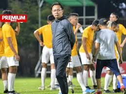 Telapak kaki kanan atau kiri d. Dna Bola Sepak Malaysia Di Tangan Kim Swee
