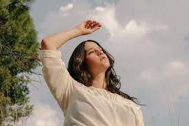 La reconocida actriz y cantante mexicana ximena sariñana ha confesado que fue ella quien llegó a los golpes con la famosa cantante danna paola cuando eran niñas. Ximena Sarinana Le Abre La Puerta A La Feminidad En A No Llorar Colectivo Sonoro