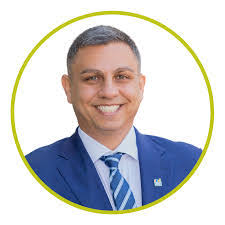 Karen Kidwell's Instagram, Twitter & Facebook