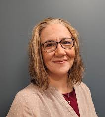 Danielle Sachs's Instagram, Twitter & Facebook