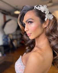 I La-la-loveeeed how this simple, matte makeup look came out 😍 Don't get  it twisted: It's still almost the same appoint of product as full glam.