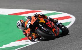 El piloto de ktm está haciendo todo lo posible para intentar aguantar el tirón de un marc que tiene una renta de dos ¡¡arranca motogp!! Moto Gp Miguel Oliveira Parte Do Quarto Lugar No Gp Da Catalunha Maisfutebol