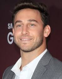 Evan Paley's Instagram, Twitter & Facebook