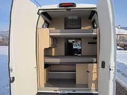 visuel vu ici gamme family van chez campereve fourgons amenages fourgon amenage campereve 2017 5 99 m en 2021 fourgon amenage fourgon fourgon amenage camping car