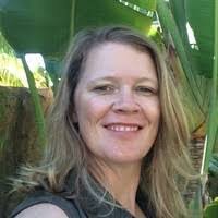 Shelly Kasper's Instagram, Twitter & Facebook