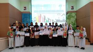 Profil sekolah smpn 2 btkawung. Smpn 2 Sungailiat Dan Smpn 1 Pangkalpinang Borong Juara Berbahasa Indonesia Se Babel Bangka Pos