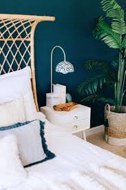 Je vous présente les clés de la réussite. Chambre A Coucher Avec Mur En Bleu Petrole Deco Chambre Deco Bleue Deco Chambre Bleu