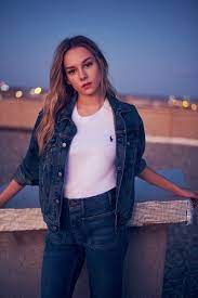 Scegli la consegna gratis per riparmiare di più. Ester Exposito Brasil Auf Twitter Ester Exposito Para A Ralphlauren