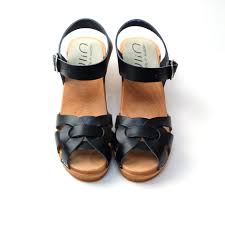 Sandale Suedoise Ylin En Bois Et Cuir Noir Sandales Cuir Bois Et Cuir