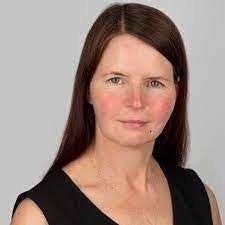 Tracy Walpole's Instagram, Twitter & Facebook