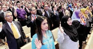 Explore kuala lumpur's sunrise and sunset, moonrise and moonset. Starting March 1 Government Workers In M Sia Can Enjoy Flexible Working Hours World Of Buzz