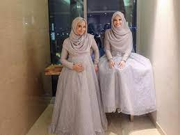 Image result for model gamis pesta zaskia sungkar. Inspirasi Baju Bridesmaid Hijab Ala Zaskia Sungkar Dan Shireen Sungkar